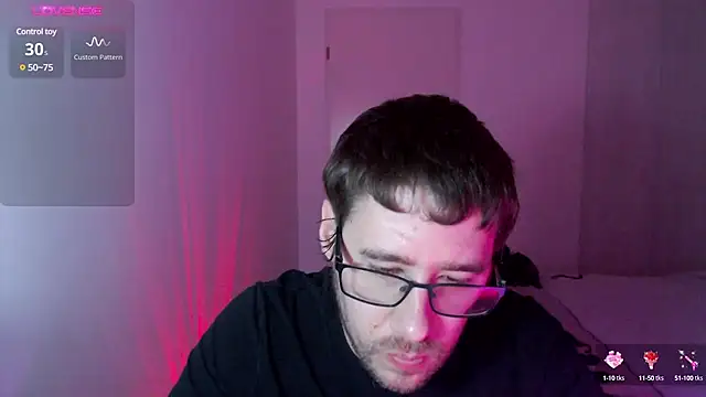 Snapshot of Thomas_Mrd chatting on 12-24-24, 04:11 Thomas Mrd online show from 12-24-24, 04:11