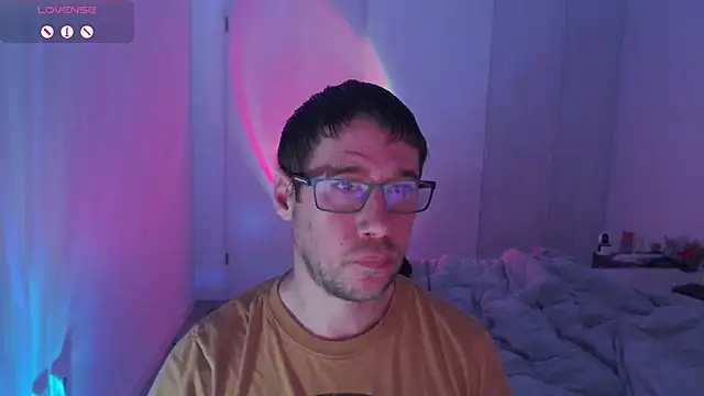 Snapshot of Thomas_Mrd chatting on 11-08-25, 02:23 Thomas Mrd online show from 11-08-25, 02:23