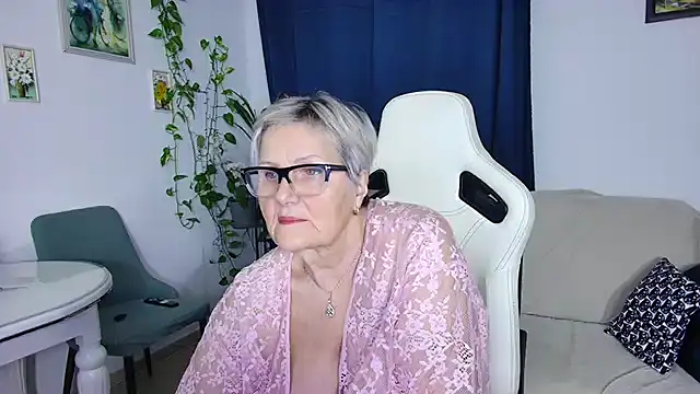 Selenna57 online show from 01-16-26, 06:45