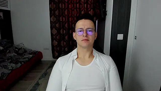 sexxymuscles4u online show from 02-16-26, 08:32