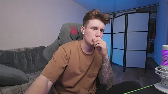 Snapshot of zverev_dima chatting on 11-07-25, 02:28 zverev dima online show from 11-07-25, 02:28