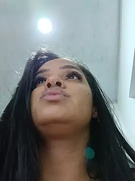 Snapshot of nashiira_ chatting on 07-29-26, 10:30 nashiira online show from 07-29-26, 10:30