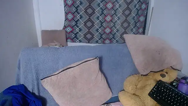 Snapshot of sirena_15 chatting on 04-11-26, 03:55 sirena 15 online show from 04-11-26, 03:55