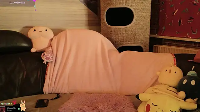 GamerGirl Eve online show from 12-05-25, 06:15