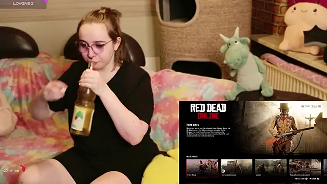 Snapshot of GamerGirl_Eve chatting on 03-07-26, 06:38 GamerGirl Eve online show from 03-07-26, 06:38