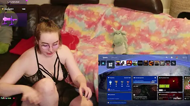 Snapshot of GamerGirl_Eve chatting on 03-10-26, 06:13 GamerGirl Eve online show from 03-10-26, 06:13