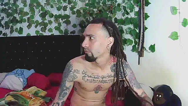Snapshot of caribbeanlover1 chatting on 03-12-25, 12:15 caribbeanlover1 online show from 03-12-25, 12:15