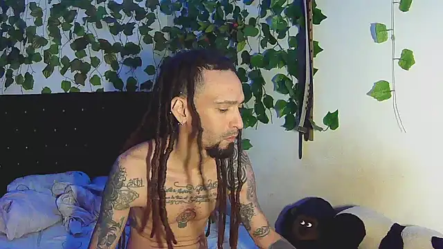 Snapshot of caribbeanlover1 chatting on 03-15-25, 12:13 caribbeanlover1 online show from 03-15-25, 12:13