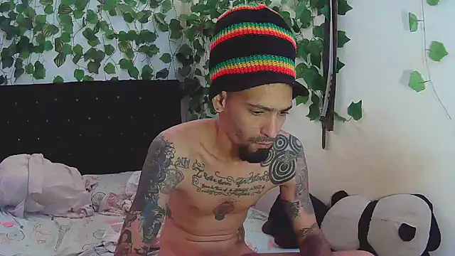 Snapshot of caribbeanlover1 chatting on 03-17-25, 01:08 caribbeanlover1 online show from 03-17-25, 01:08