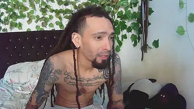 Snapshot of caribbeanlover1 chatting on 03-22-25, 12:46 caribbeanlover1 online show from 03-22-25, 12:46