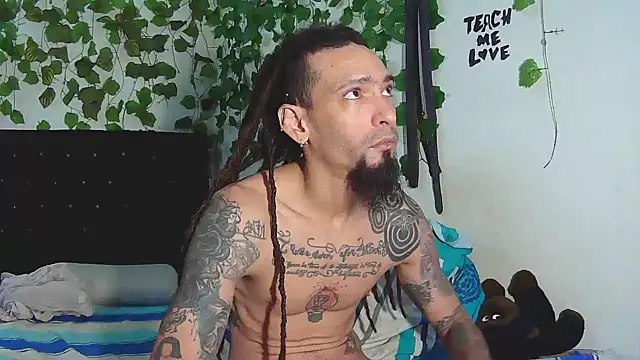 Snapshot of caribbeanlover1 chatting on 10-10-25, 12:59 caribbeanlover1 online show from 10-10-25, 12:59