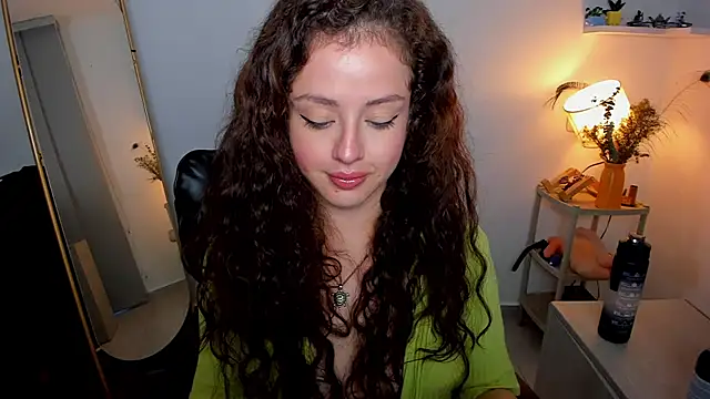 Cassandra Caiin online show from 11-23-25, 10:48