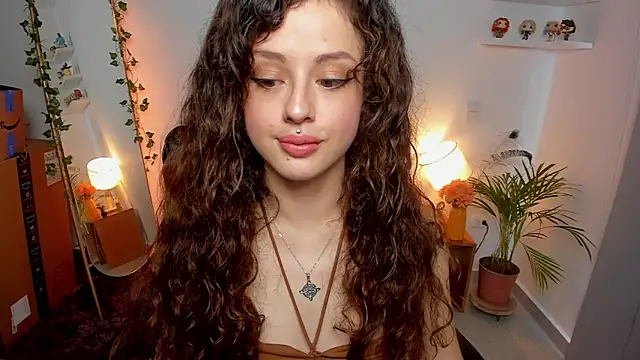 Cassandra Caiin online show from 06-05-26, 09:09