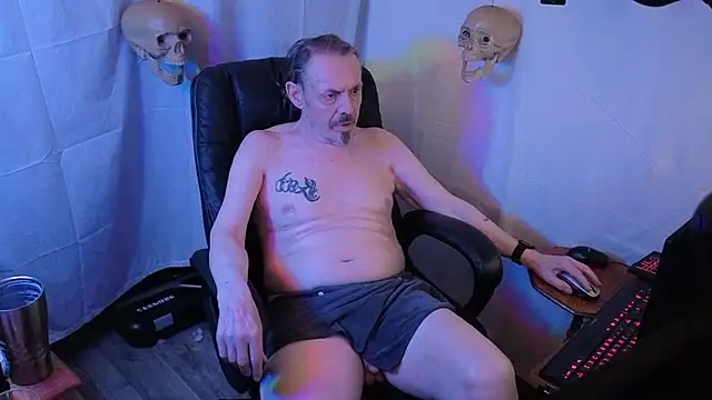 Snapshot of Richy__Rich_ chatting on 10-30-25, 08:16 Richy Rich online show from 10-30-25, 08:16