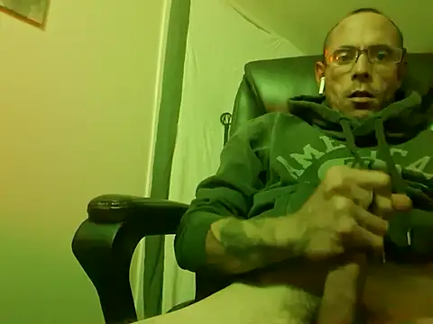 DaddyDK8989 online show from 10-31-25, 10:49