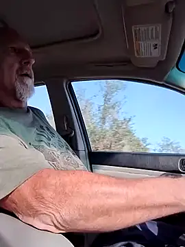 Yankeedave420 online show from 01-01-25, 02:52