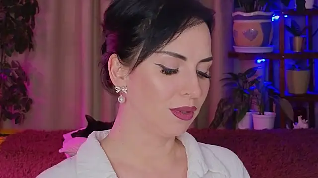 Snapshot of lily_conor chatting on 11-30-25, 03:05 lily conor online show from 11-30-25, 03:05