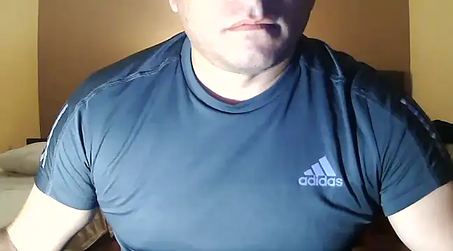 Snapshot of chicoguapo8 chatting on 02-12-25, 07:44 chicoguapo8 online show from 02-12-25, 07:44