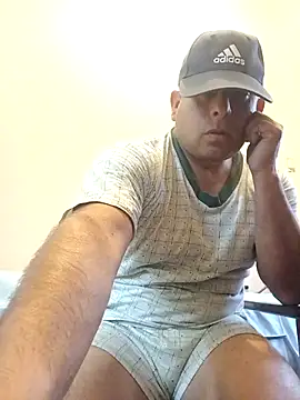 chicoguapo8 online show from 12-04-25, 12:03