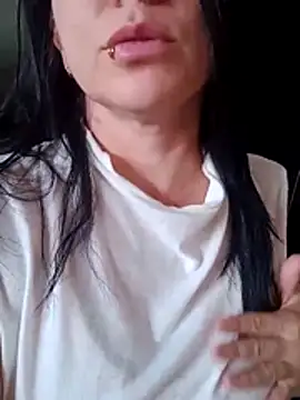 Snapshot of alexa_milsf chatting on 12-25-24, 03:38 alexa milsf online show from 12-25-24, 03:38