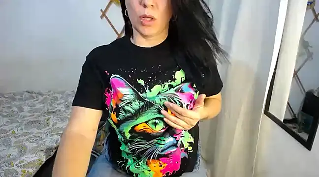 Snapshot of alexa_milsf chatting on 01-16-25, 02:19 alexa milsf online show from 01-16-25, 02:19