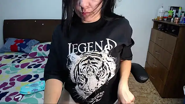 Snapshot of alexa_milsf chatting on 03-16-25, 03:47 alexa milsf online show from 03-16-25, 03:47