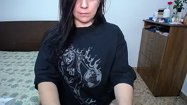 Snapshot of alexa_milsf chatting on 10-06-25, 12:41 alexa milsf online show from 10-06-25, 12:41