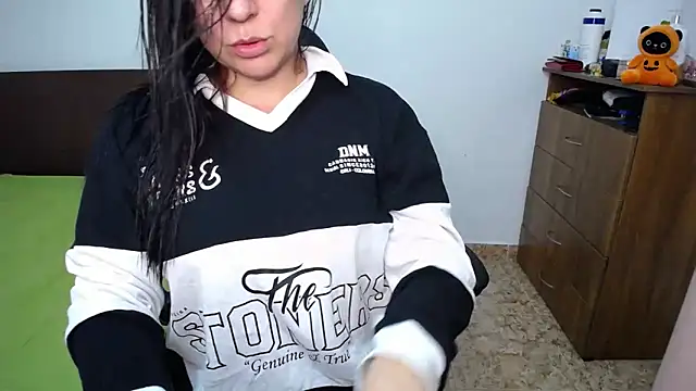 Snapshot of alexa_milsf chatting on 10-27-25, 03:54 alexa milsf online show from 10-27-25, 03:54