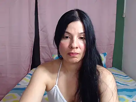 Estefani 32 online show from 03-18-25, 05:42