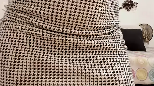 Estefani 32 online show from 12-20-25, 04:14