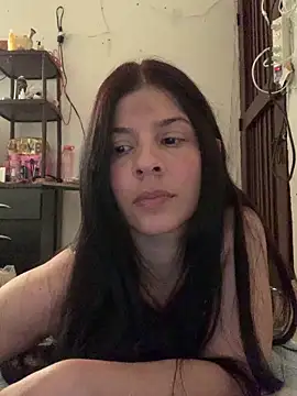 Estefani 32 online show from 05-16-26, 06:28