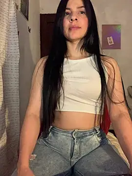 Estefani 32 online show from 07-16-26, 02:56