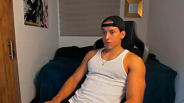 Liam V online show from 12-24-24, 01:38