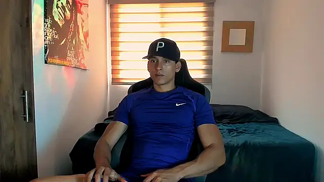 Liam V online show from 01-08-25, 03:39