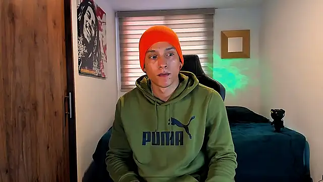 Liam V online show from 01-29-25, 04:19