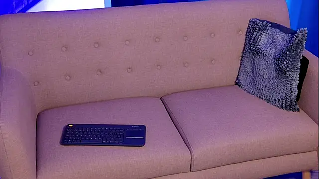 Liam V online show from 10-13-25, 11:38