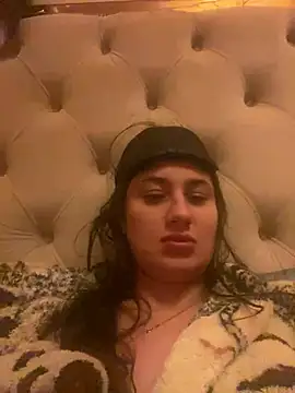 Snapshot of Flossy_Vettie chatting on 03-17-25, 11:00 Flossy Vettie online show from 03-17-25, 11:00