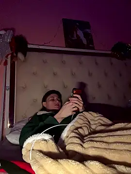 Flossy Vettie online show from 01-17-26, 06:11