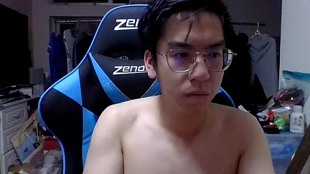 Snapshot of charlie_xdd chatting on 03-15-25, 02:45 charlie xdd online show from 03-15-25, 02:45