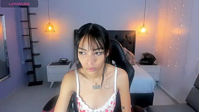 AMELIELEONE online show from 01-17-25, 11:49