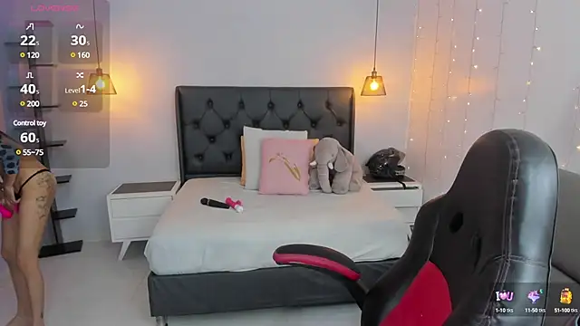 AMELIELEONE online show from 01-24-25, 12:20