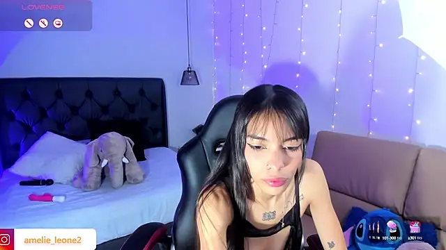 AMELIELEONE online show from 02-26-25, 12:25