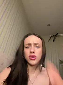 Snapshot of Lisaaan chatting on 01-11-25, 03:09 Lisaaan online show from 01-11-25, 03:09