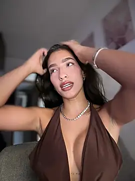 DulceLenns online show from 04-14-26, 06:25