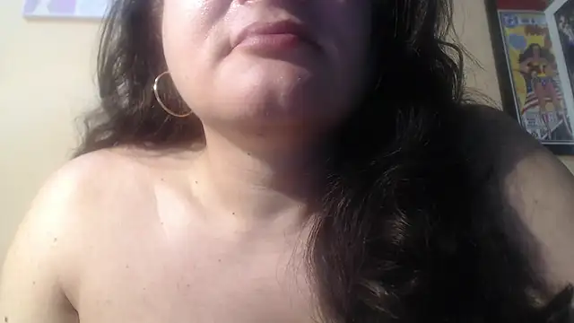 Snapshot of dyannasex chatting on 10-30-25, 08:31 dyannasex online show from 10-30-25, 08:31