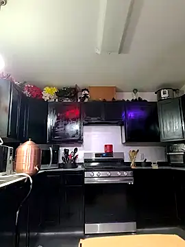 Snapshot of ScarletCallings420 chatting on 01-11-25, 04:06 ScarletCallings420 online show from 01-11-25, 04:06