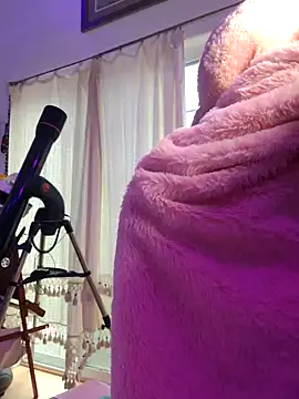 Snapshot of ScarletCallings420 chatting on 03-03-25, 07:17 ScarletCallings420 online show from 03-03-25, 07:17