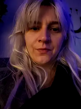 Snapshot of ScarletCallings420 chatting on 11-03-25, 05:25 ScarletCallings420 online show from 11-03-25, 05:25