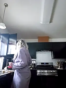 ScarletCallings420 online show from 04-04-26, 04:26