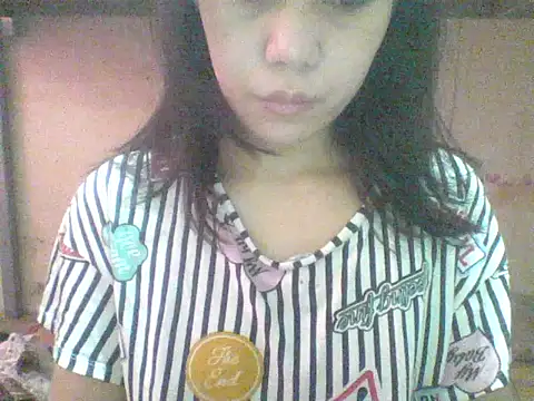 Snapshot of spankmybootyxxx chatting on 12-21-25, 11:23 spankmybootyxxx online show from 12-21-25, 11:23